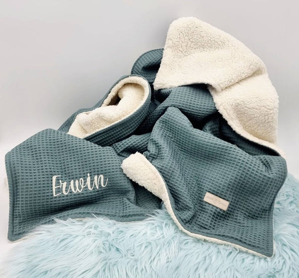 Personalized Newborn Blanket – Soft Waffle Texture & Teddy Fur